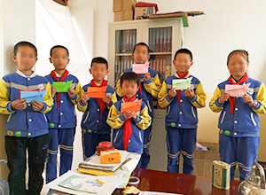 Children with their thank-you letters
