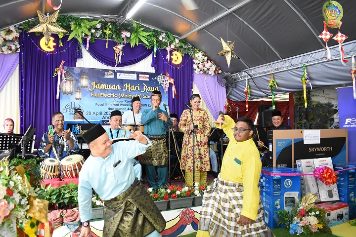 Celebrating Hari Raya with Local Children