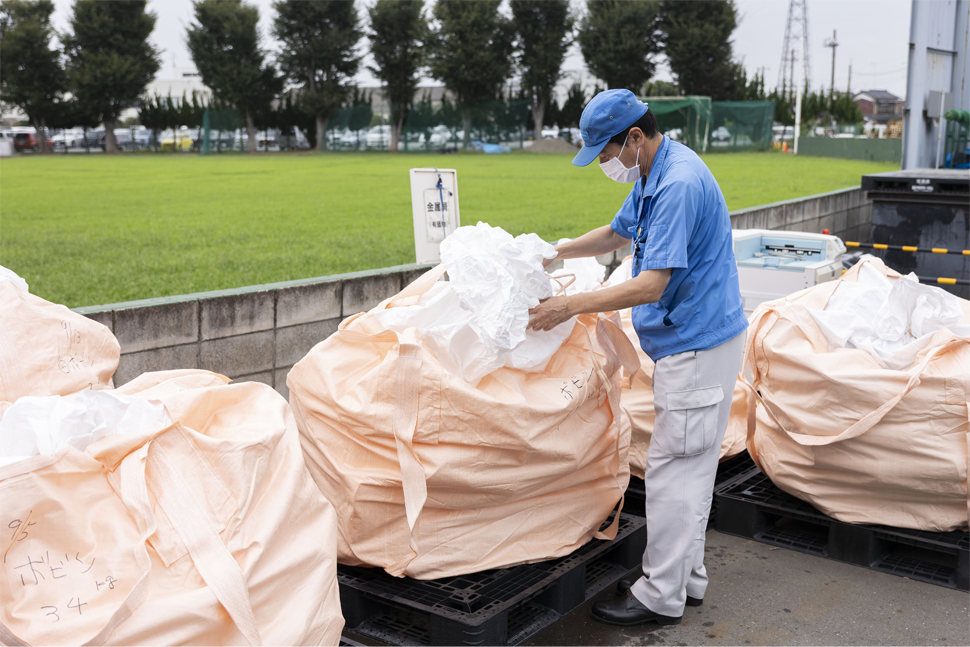 Sorting packing materials