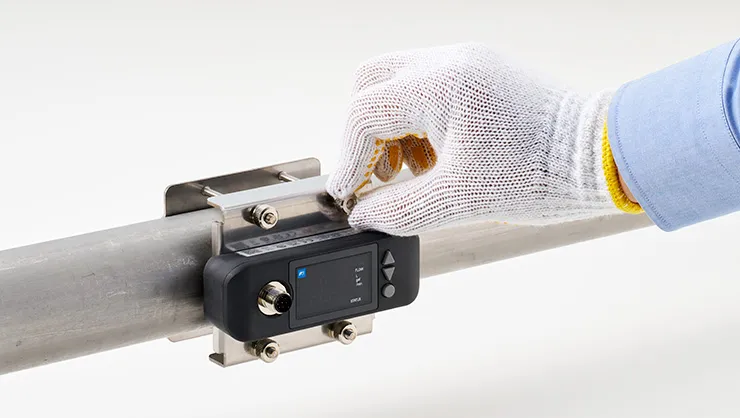 The FSZ40 offers front installation.